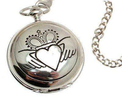 Solid pewter fronted quartz pocket - Claddagh design 23