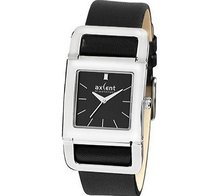 Hinge Ladies in Black  axcent