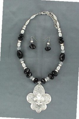 Blazin Roxx 29220 Rhinestone Fleur De Lis Pendant Jewelry Set Silver