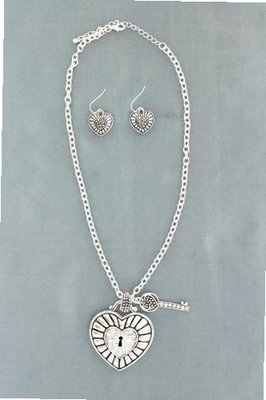 Blazin Roxx 29805 Locked Heart and Key Jewelry Set Silver