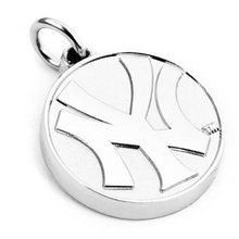 uBrookstone Silver NY Yankees Pendant Charm 