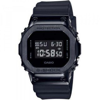 Casio GM-5600B-1ER