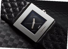 Chanel Matelasse Wrist H0116