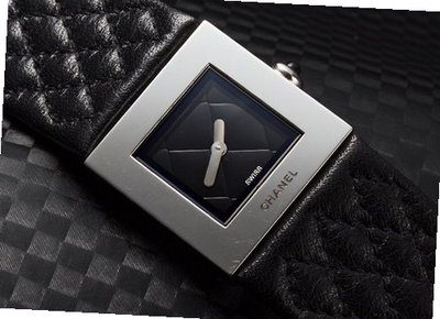 Chanel Matelasse Wrist H0116