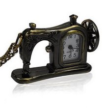 Sewing Machine Shaped Reminiscence Chain Pendant