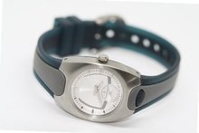 CROSS WOMENS STAINLESS STEEL RUBBER ROUND WHITE DIAL SPORT WATCH