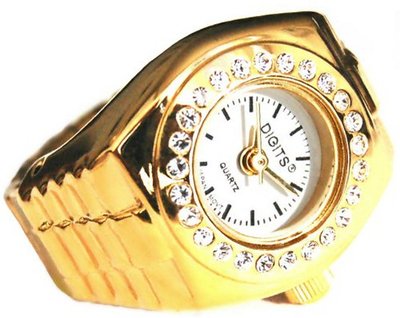 Stellar Pave Halo in Gold Ring