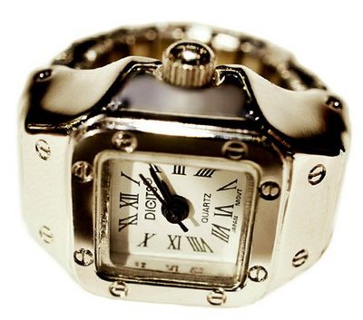 Stellar Radiance in Silver Ring