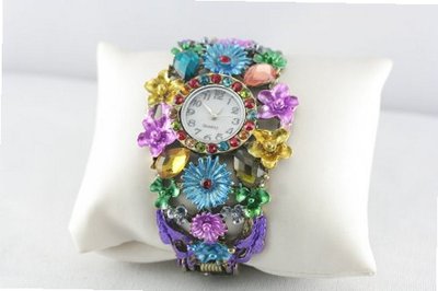 Brand New in Box Ladies Multi-color Bangle Lastest Style
