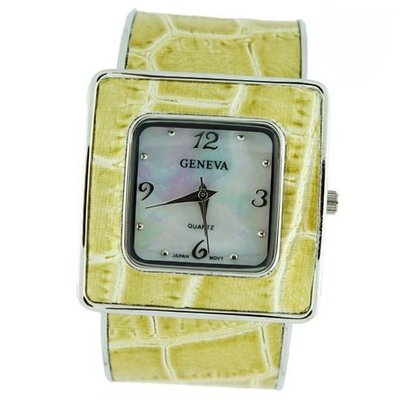 Square Cuff w/ Croco Texture Design - Olive