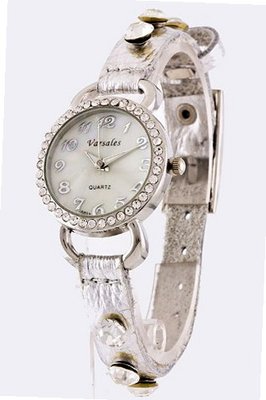 Trendy Fashion FABRIC STRAP WATCH By Fashion Destination