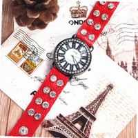MagicPieces Handmade Vintage Style Leather For  Round Rhinestone Dial Red