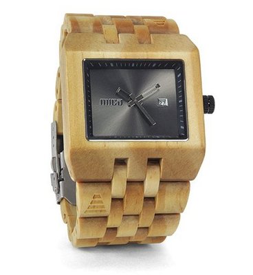 Wood - The Deck - Black on Pine | Mica Movement