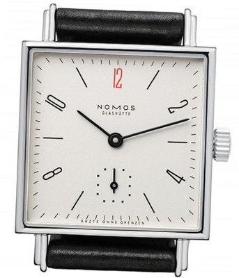 Nomos Glashütte Tetra Tetra 27 für Ärzte ohne Grenzen