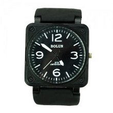 uNumaro Stylish Silicone band Quartz Movement Wrist - Black 