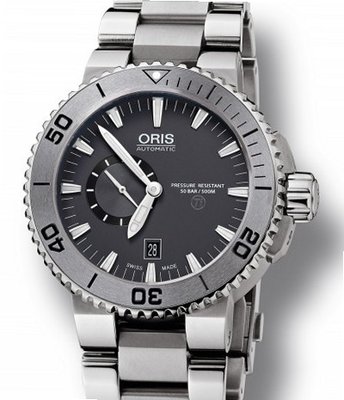 Oris Aquis Aquis Titan Small Second
