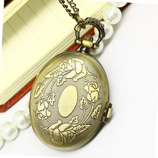 Costume Jewelry Fashion Egg Shape Pendant Pocket With Carved Flower Pattern