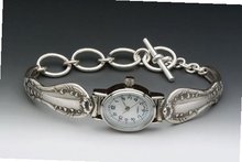 Silver Spoon Ladies Mother of Pearl Oval Silver Lila