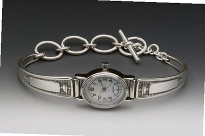 Silver Spoon Silver Ladies MOP Unique Angelica