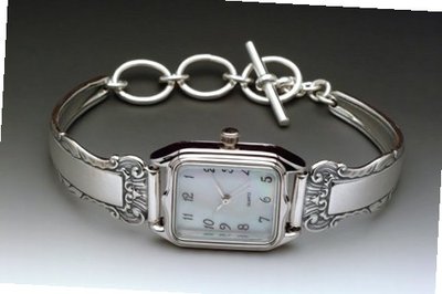 Silver Spoon Unique Vintage MOP Rectangular Ladies Carolina