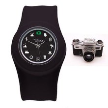 Iconic Slap (Black) Style: Camera Style