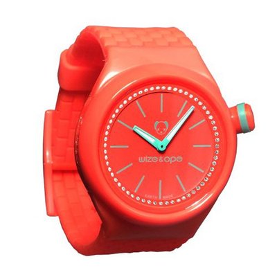 Wize & Ope Unisex Wize Club Analogue SH-CL-11S with Red Dial