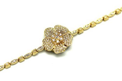 Rhinestone Studded Flower Bracelet Ladies Gold Tone Flower Wrist Fashion